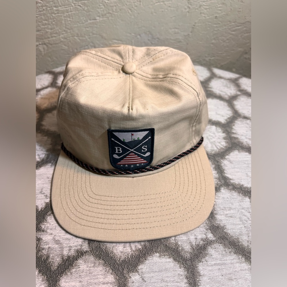 Golf Cap Boston Scott Beige Rope-Trim Golf Crest